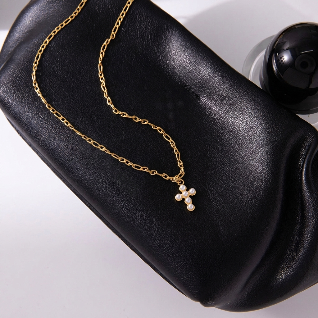 Elora Pearl Chain Necklace